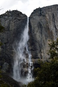 yosemite valley waterfall